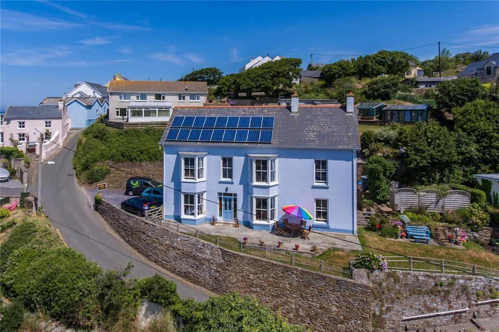 Pendyffryn Manor Bed & Breakfast Little Haven Exterior photo
